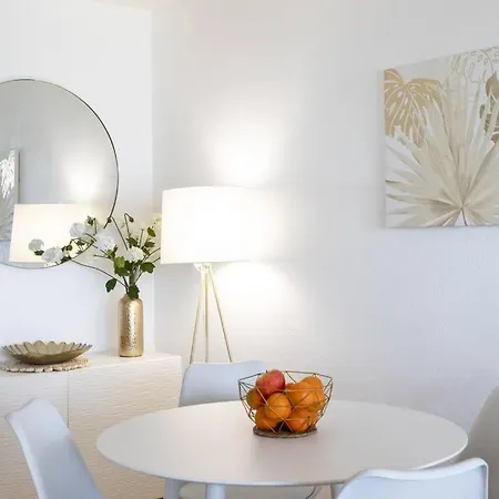 C4 - 1 Bdr Facing Sea & - Parking, Tennis & Wifi Daire