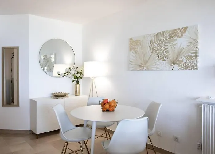 C4 - 1 Bdr Facing Sea & - Parking, Tennis & Wifi Lejlighed