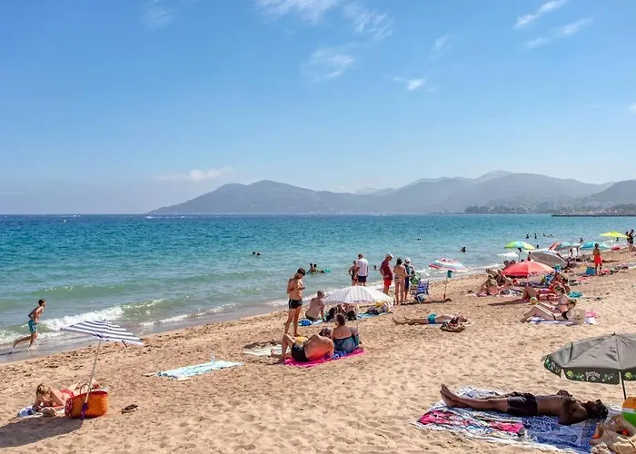 C4 - 1 Bdr Facing Sea & - Parking, Tennis & Wifi *