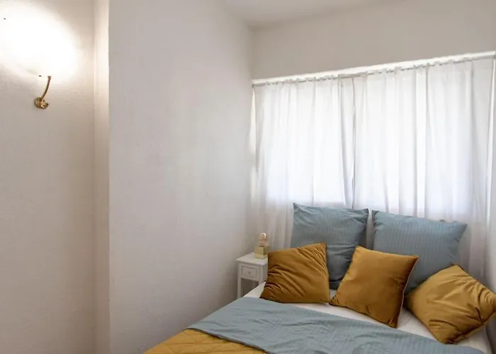 C4 - 1 Bdr Facing Sea & - Parking, Tennis & Wifi * Cannes