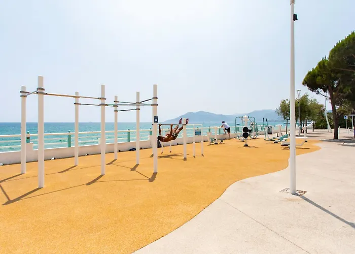 C4 - 1 Bdr Facing Sea & - Parking, Tennis & Wifi *